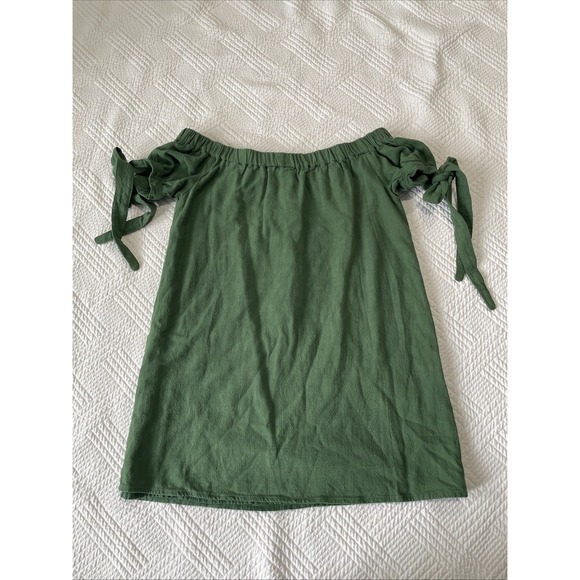 Lulus Tops - Lulus Women's Top XS Green Off The Shoulder Tie Sleeve Lined Cottagecore